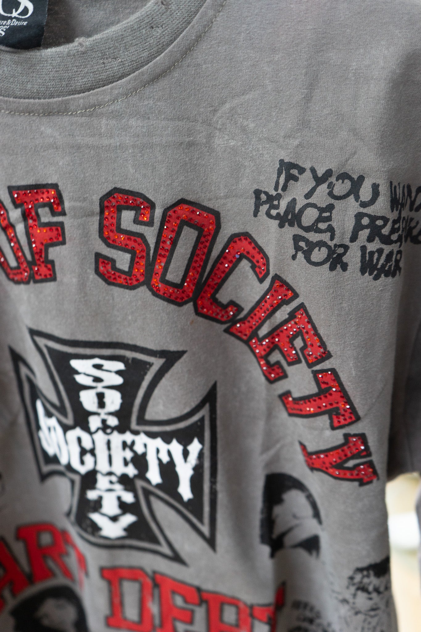 Art Dept Chaos Tee – Grey