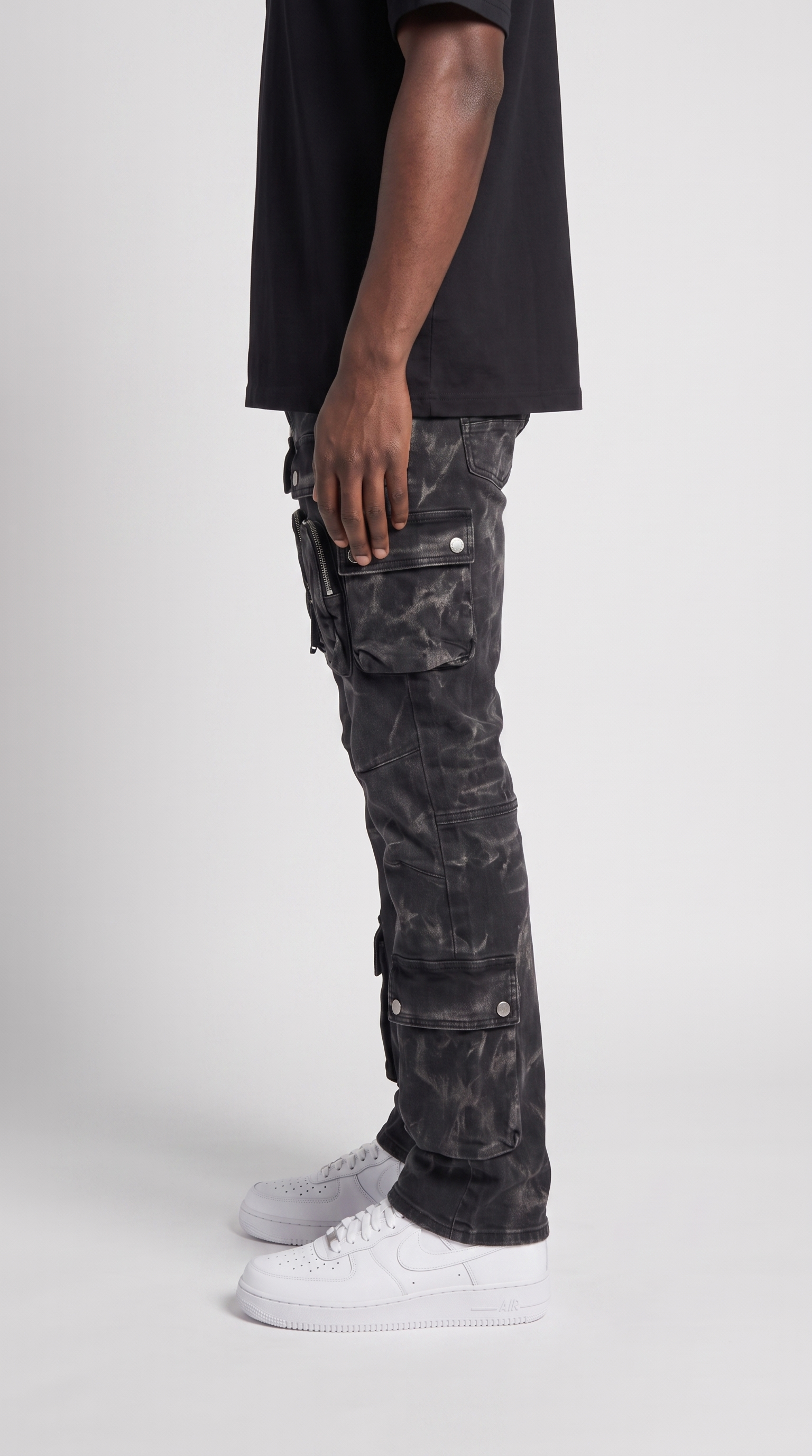 Phantom Utility Cargo Jeans – Black